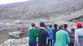 100 Massive Rockfalls Caught on Camera !